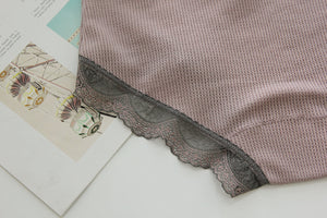 Lace high-waist briefs