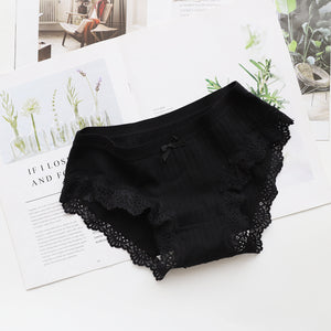 One-piece cotton lace mid-pants