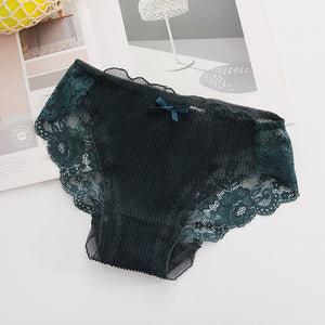 One cotton lace underpants