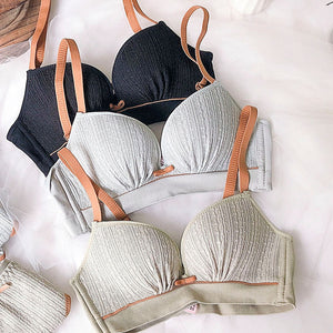 Comfortable bra without wire