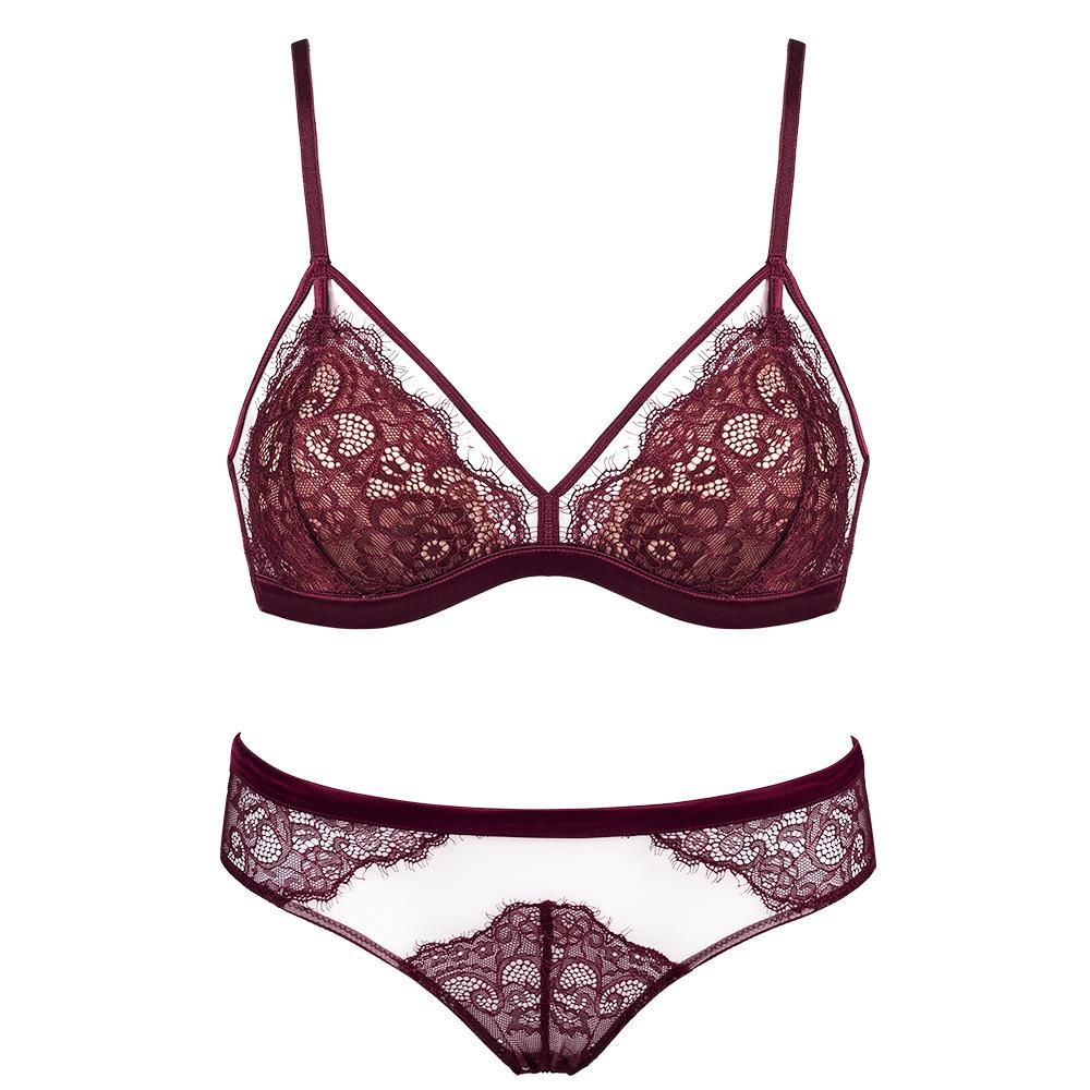 Lace underwear set