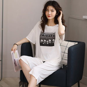 Comfortable home pajama set with long sleeves