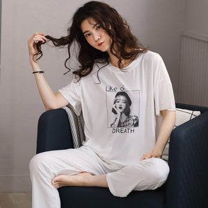 Comfortable home pajamas set