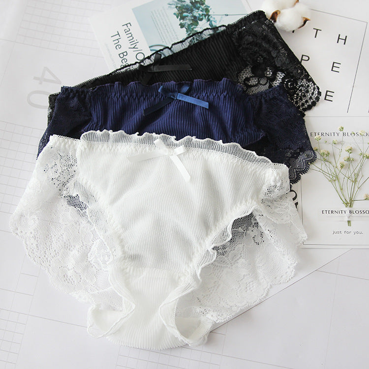 One cotton lace underpants