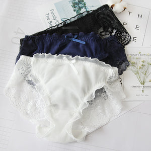 One cotton lace underpants