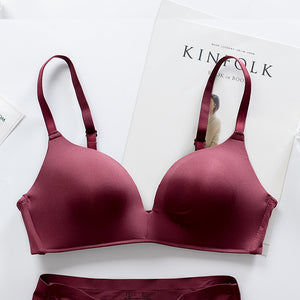 Comfortable bra without wire