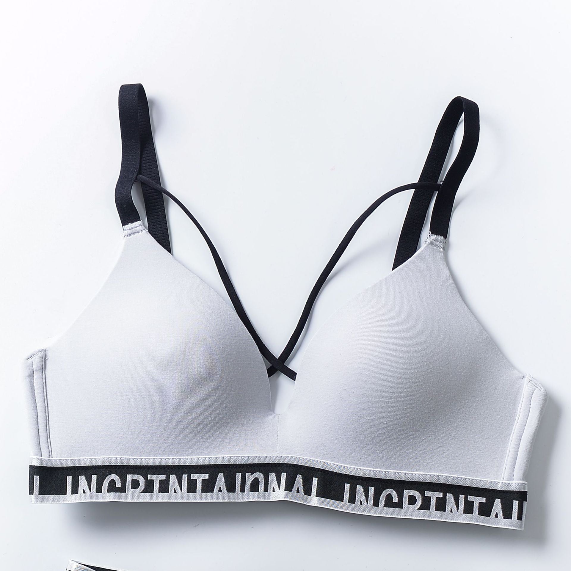 Comfortable bra without wire